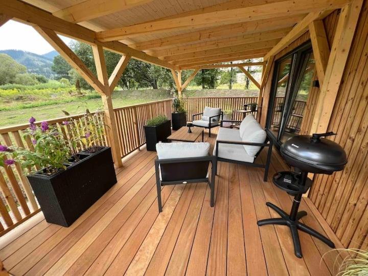 Domcek Pod Vezami S Virivkou A Grilom, Pri Termalnom Kupalisku Apartment ลิปโตว์สกียาน ภายนอก รูปภาพ